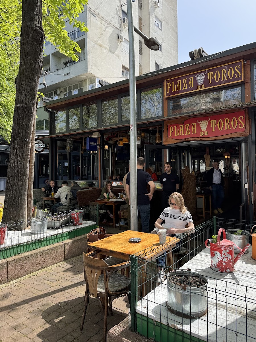 Restaurant Plaza De Toros-3